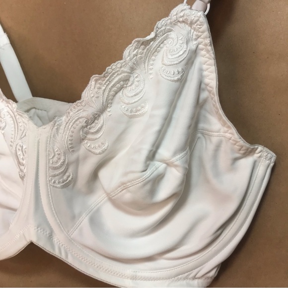 Lilyette White Full Coverage Minimizer Non-Padded Underwire Bra 0417 Size 42D - Picture 9 of 16